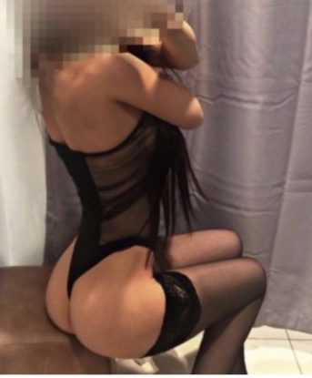 Любвеобильная девушка со страстным нравом приглашает к себе для незабываемых ласк и наслаждений. Обещаю, ты останешься доволен и захочешь больше! 4730, 19 лет